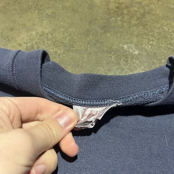 Vintage 90s Canada Navy Graphic Boxy Tourist Sweatshirt - Picture 4 of 4